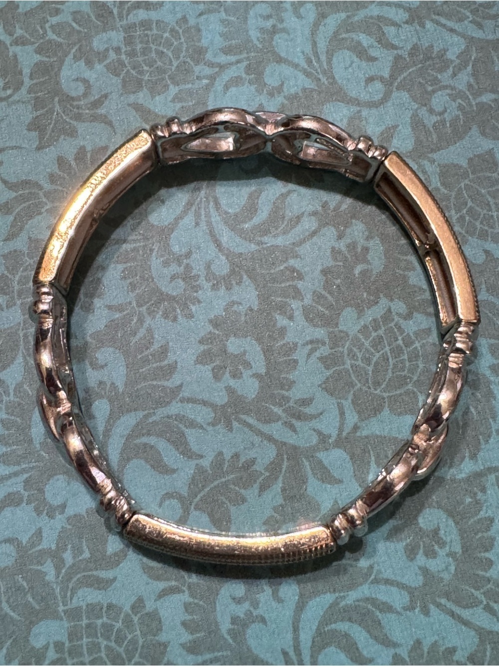 VINTAGE NAPIER TWO TONE STRETCH BRACELET - Picture 2 of 10